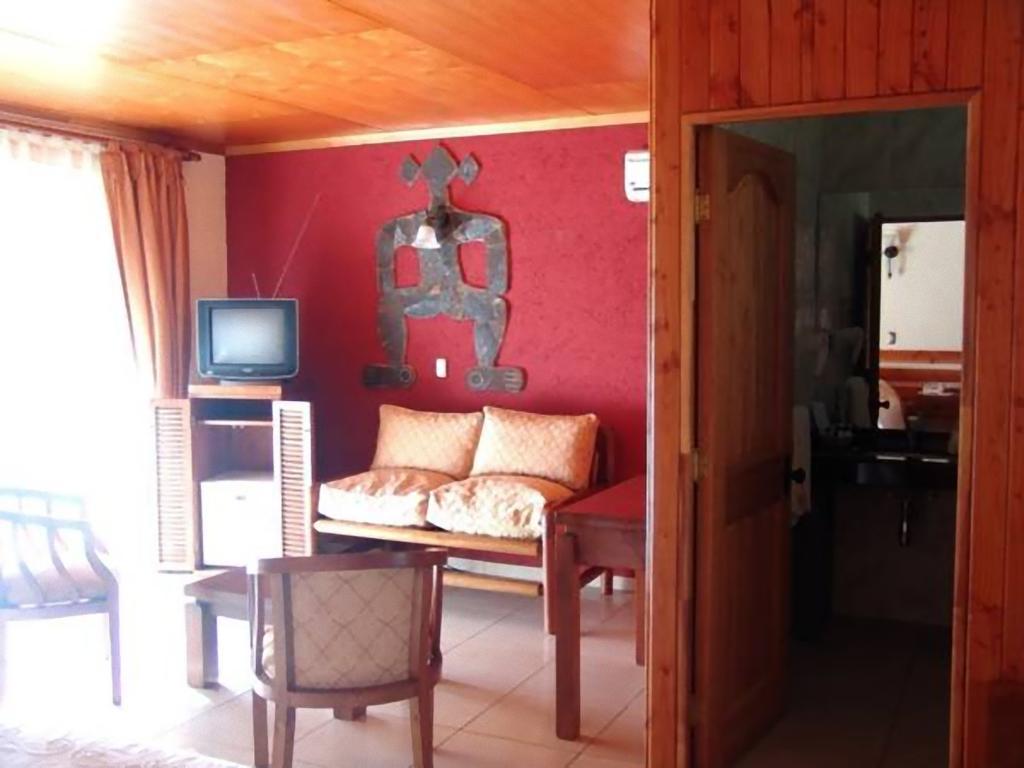 Hotel Puku Vai Hanga Roa Buitenkant foto